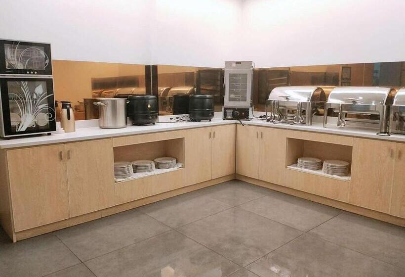 فندق 7days Premium Nanchang Liantang Yingbin Middle Avenue Xiaolan Industrial Park Branch