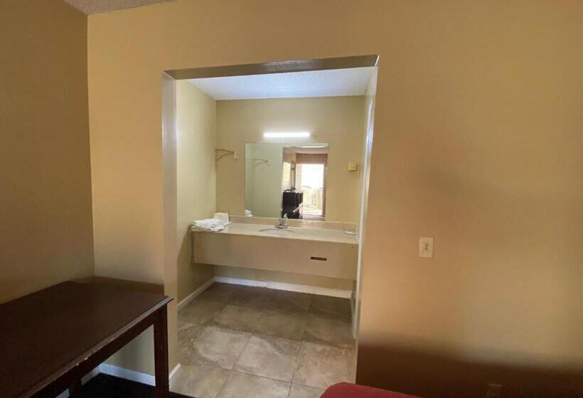 فندق Budget Inn