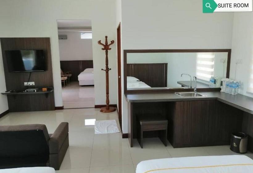 هتل D View Holiday Home