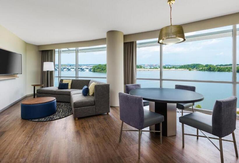 هتل Hyatt Place National Harbor