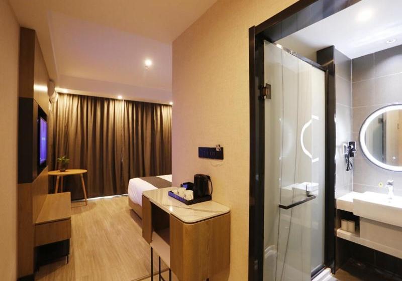 בית מלון כפרי Up And In Kashgar Xiyu Avenue Food Street