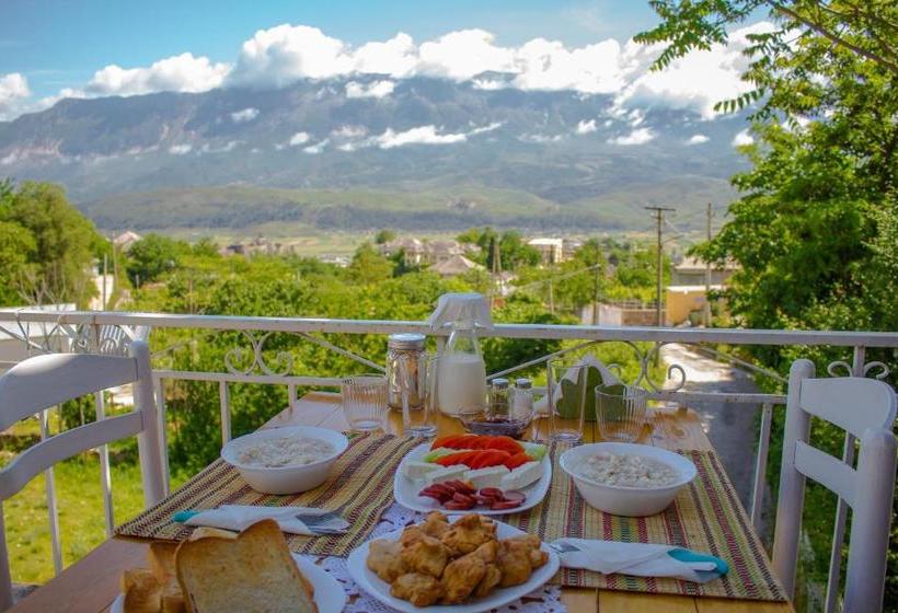 پانسیون Tearra Guesthouse