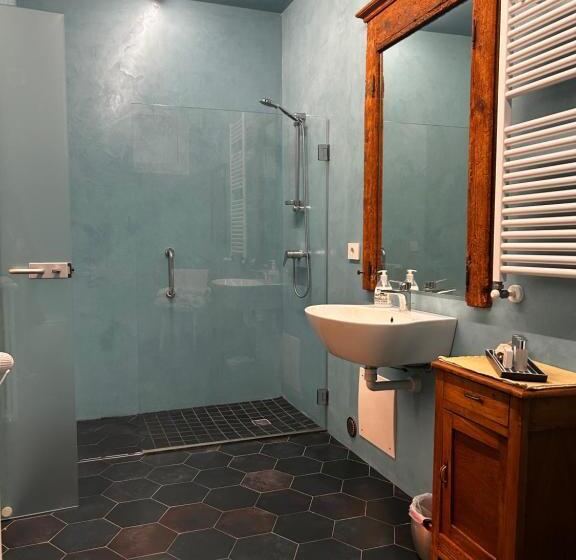 הוסטל Villa Sardino