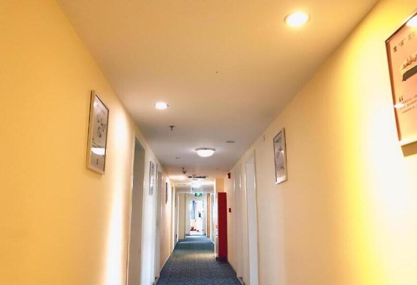 فندق 7days Inn Hanzhong Tianhan Avenue South Station