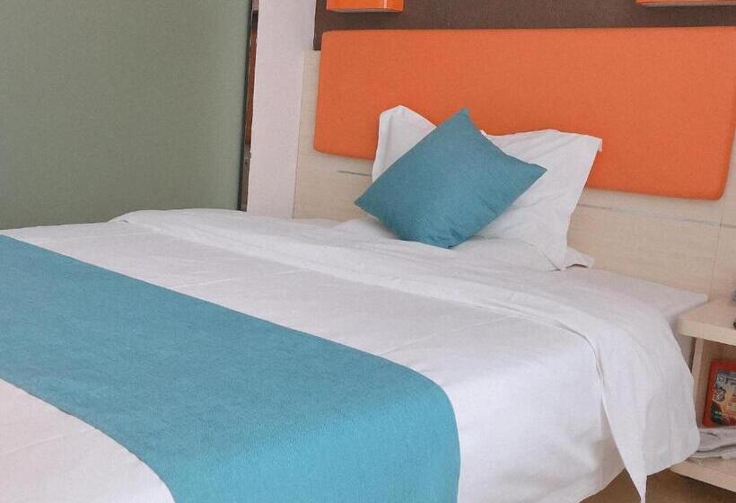 Hotel 7days Premium Deyang Shifang Square Branch
