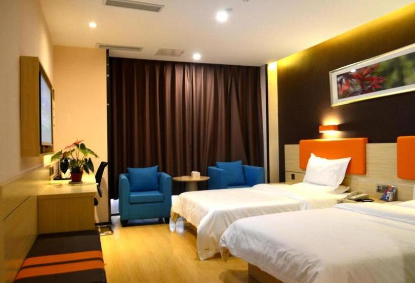 Hotel 7days Premium Deyang Shifang Square Branch