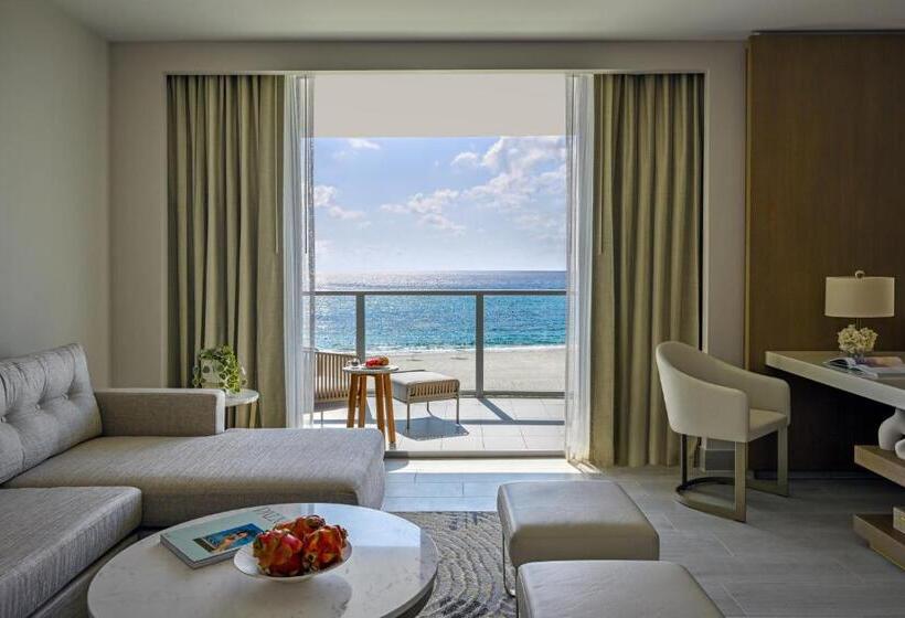 ホテル Amrit Ocean Resort & Residences Singer Island