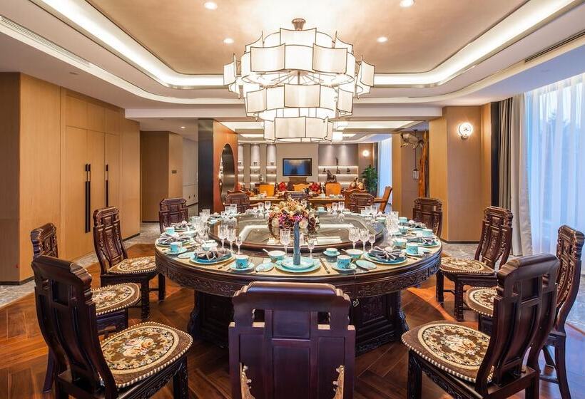 هتل Hampton By Hilton Changchun Ziyou Road