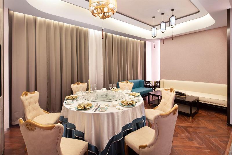 هتل Hampton By Hilton Changchun Ziyou Road