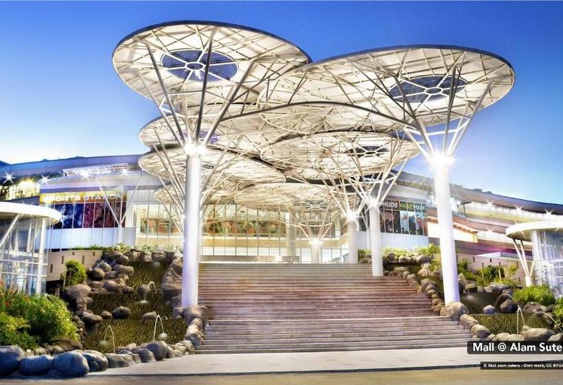 هتل M Studio Karawaci