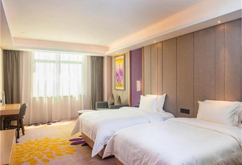 Lavande Hotel Jiangmen Golf Club