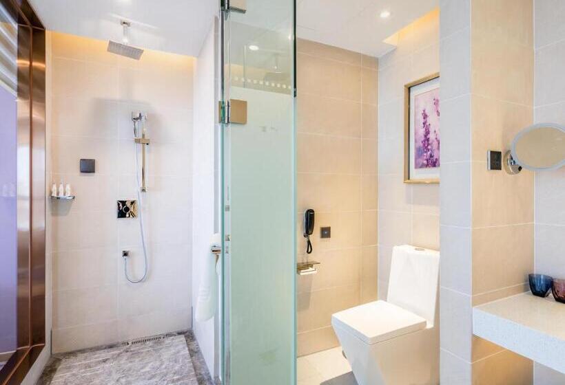 Lavande Hotel Luzhou Wanda Plaza Southwest Commercial City