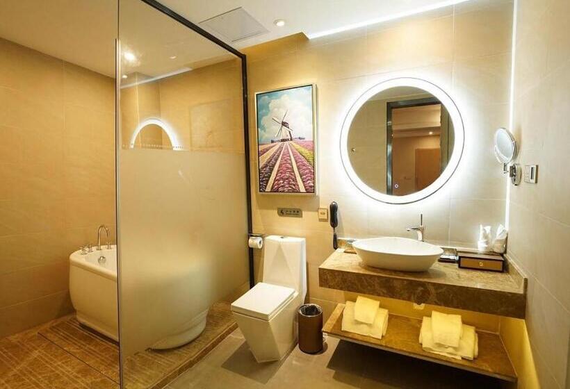 Lavande Hotel Qingyuan Flying Lake