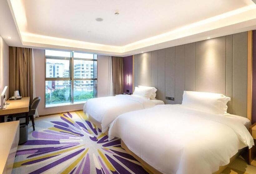 Lavande Hotel Qingyuan Municipal Government New Town Bus Station