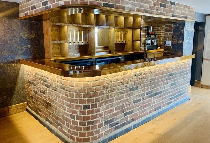 צימר Palmers Ale House & Kitchen