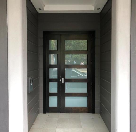 هتل Studios On King