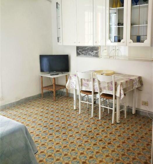پانسیون Visitponza Le Stanze Sul Corso