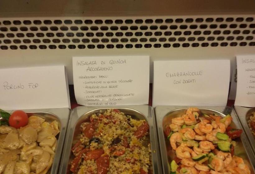 בית מלון כפרי Levico