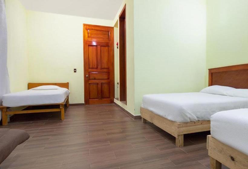 فندق Los Prismas