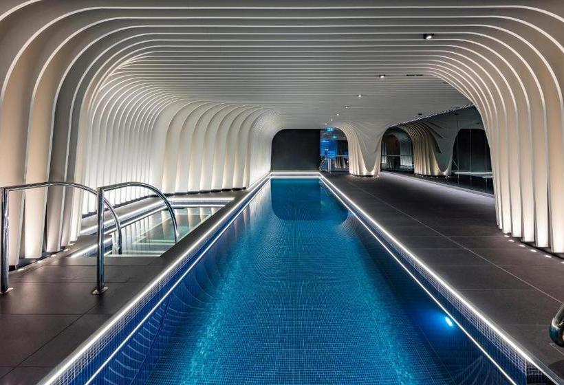 هتل Skye Suites Sydney