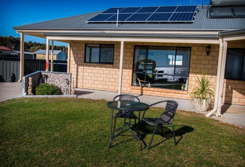 פנסיון Pelican Perch Retreat