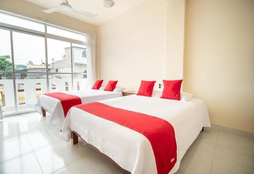 بنسيون Las Flores