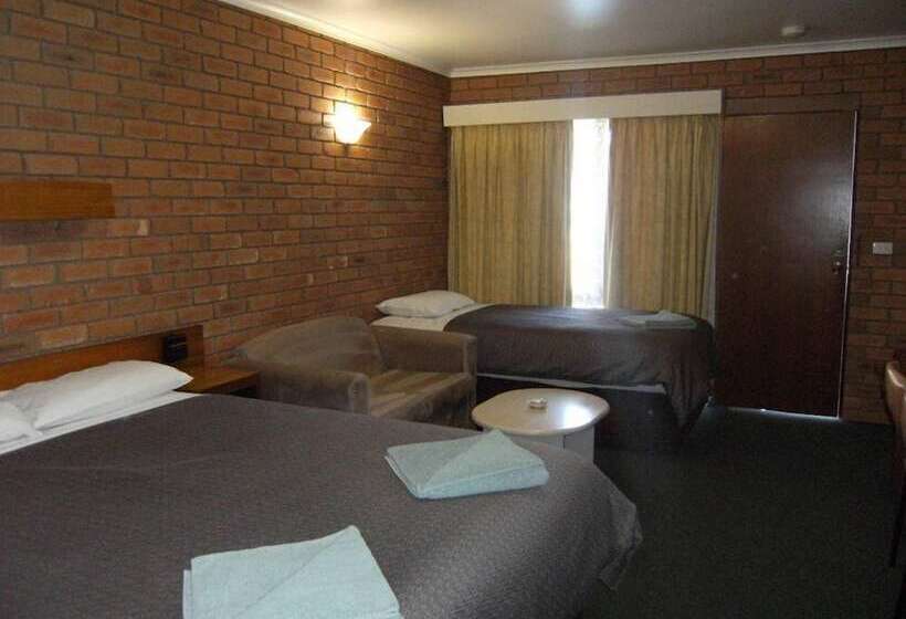 Regency Court Motel