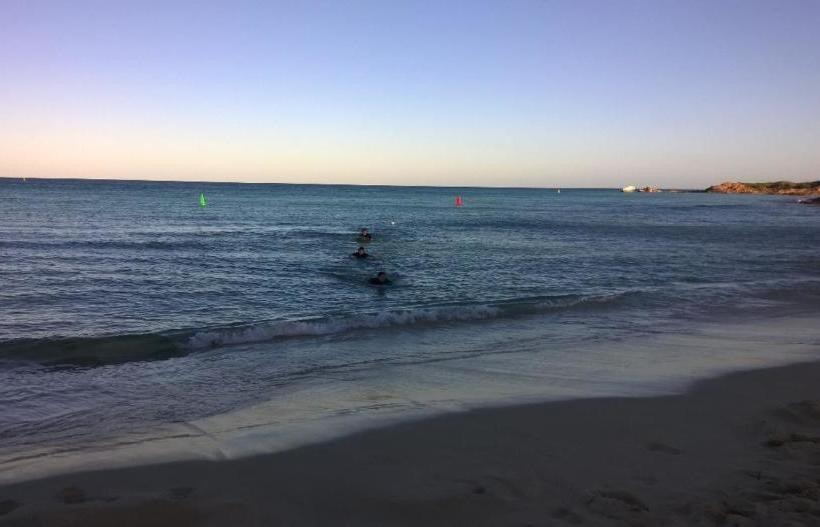 استراحتگاه Presidential Bungalow