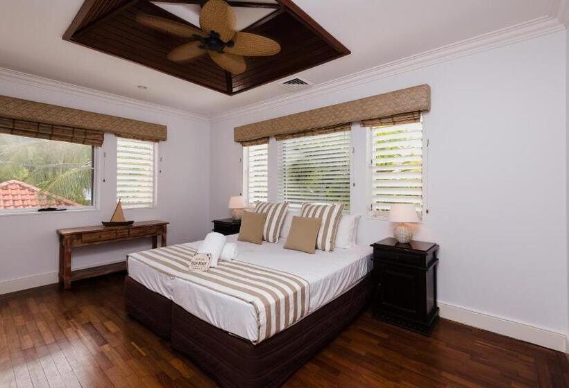 Villa Beach Palm Cove