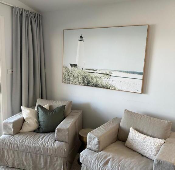 B & B On The Water