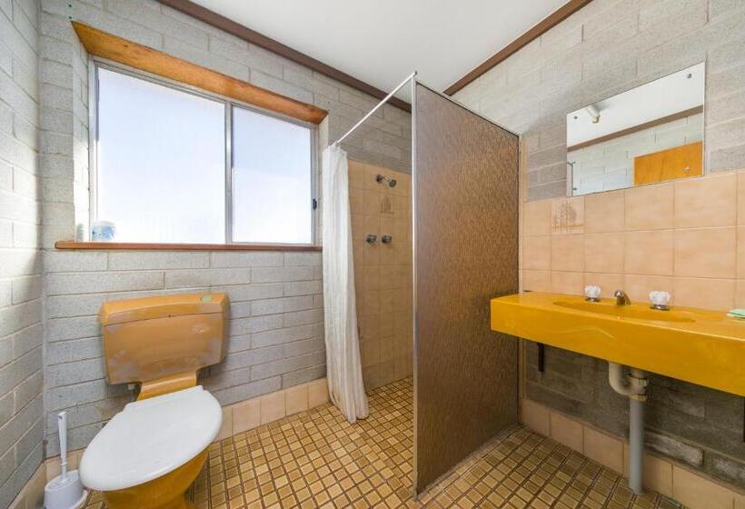 בית מלון כפרי Nullarbor Roadhouse