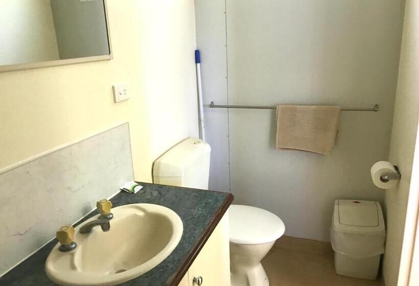 فندق على الطريق Aaok Karratha Caravan Park
