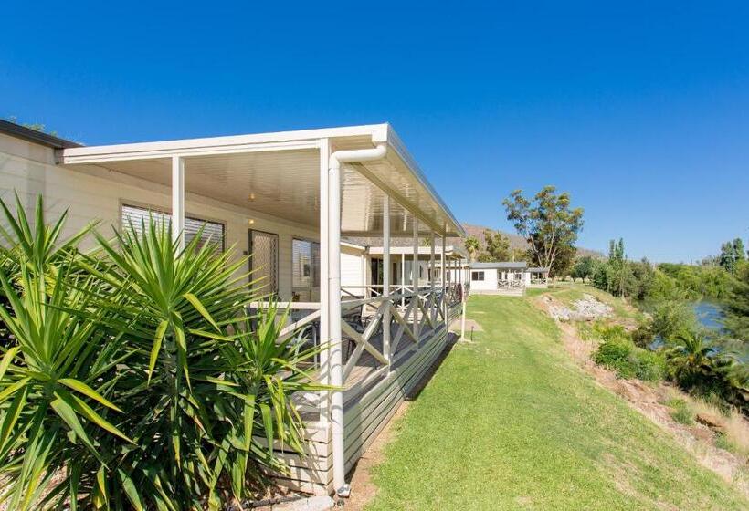 بنسيون Paradise Tourist Park