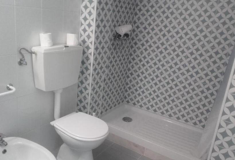 פנסיון Residencial Tropicália Al