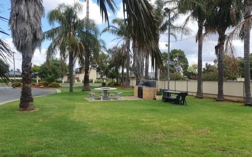 Temora Motel