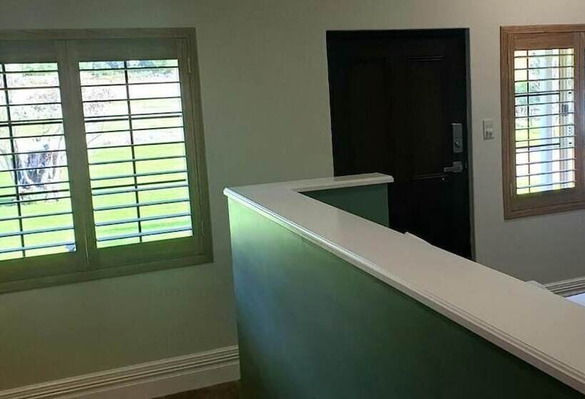 فندق على الطريق Blackwood Valley Suites