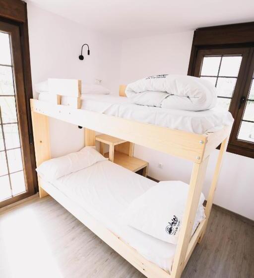 هاستل Latas Surf House