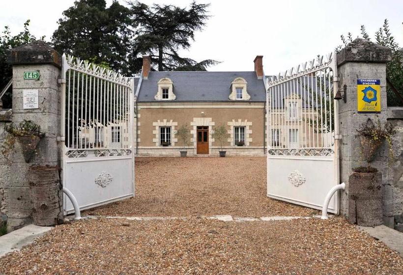 مبيت وإفطار Chambres Et Tables D'hôtes Le Voriou