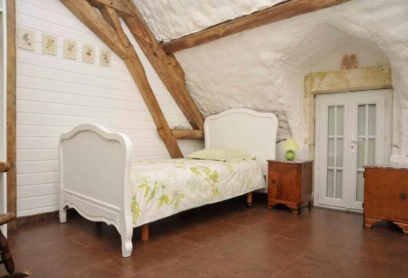 مبيت وإفطار Chambres Et Tables D'hôtes Le Voriou