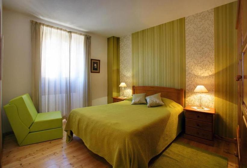 Hospedaria Moiras Encantadas