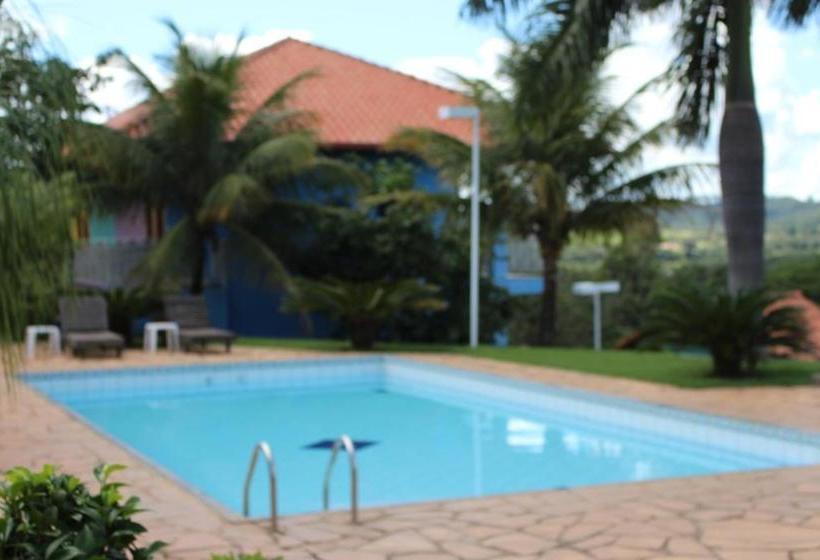 ホテル Parque Do Avestruz Eco Resort