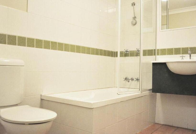 Meadowbrook Hotel Brisbane