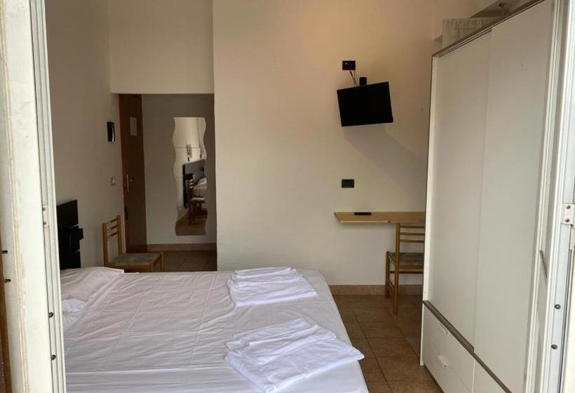 فندق Nuovo Metropol