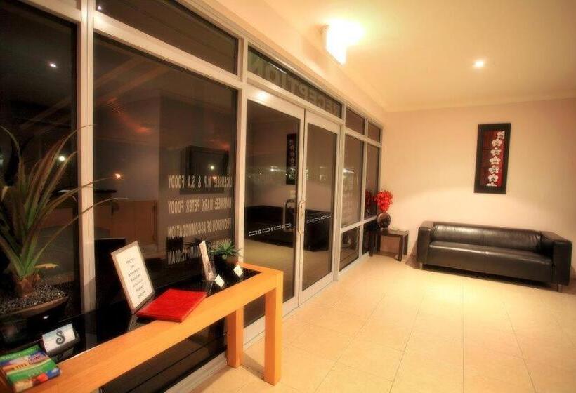 فندق The Mayfair Emerald