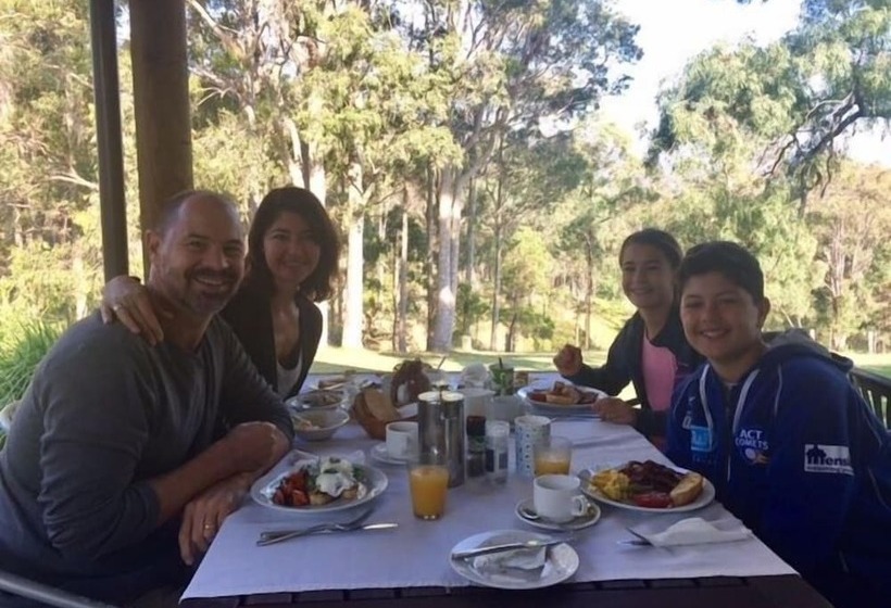 پانسیون Elfin Hill Vineyard Accommodation