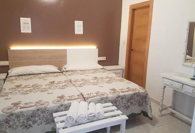 پانسیون Hostal Xaraiba