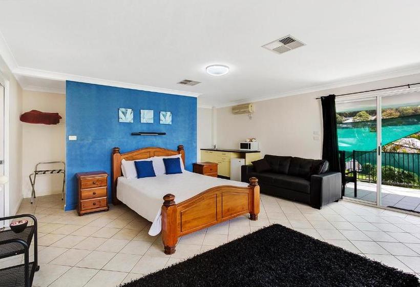 ペンション Salamander Beach Accommodation  Adults Only