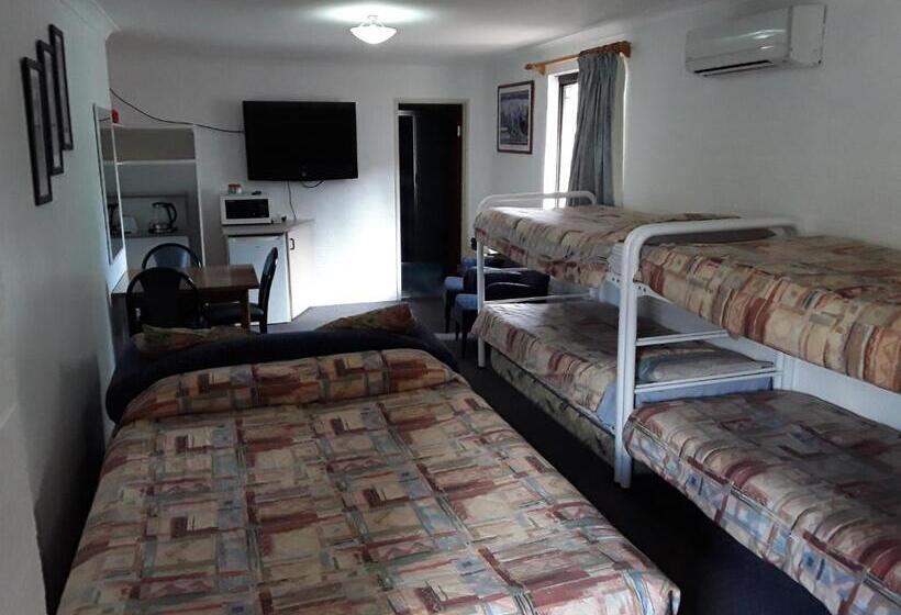 Snowdream Motel