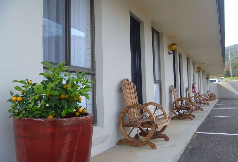 Stagecoach Inn Motel