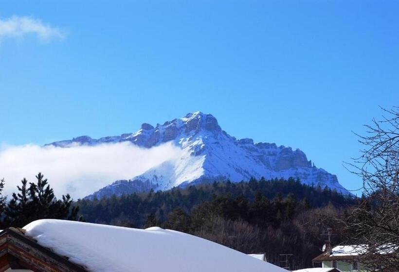 فندق Albergo Bellaria